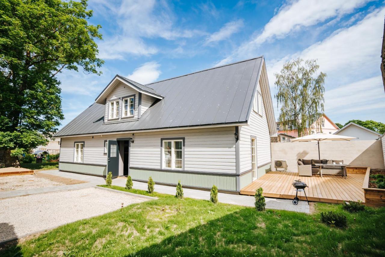 Wiedemanni 13/1 Apartments Haapsalu Exterior photo
